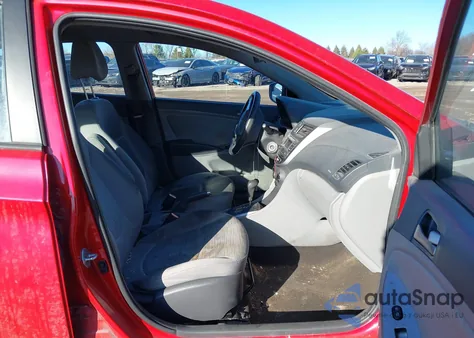 2015 Hyundai Accent Gs z USA, uszkodzony, nr VIN KMHCT5AE2FU219339